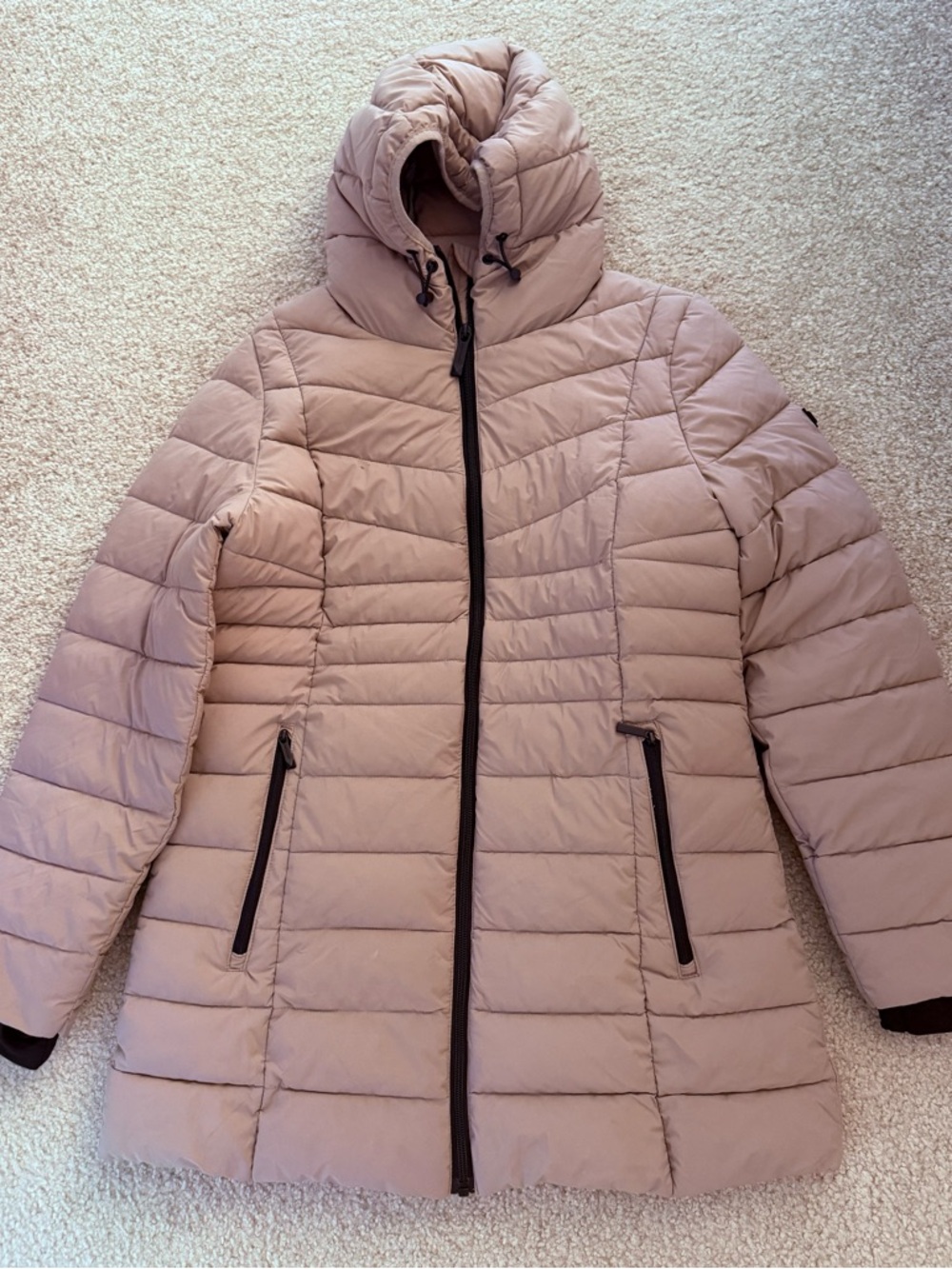 BCBGMAXAZRIA puffy winter coat jacket